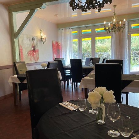 Logis Deshors-Foujanet Hotel Chamboulive Luaran gambar