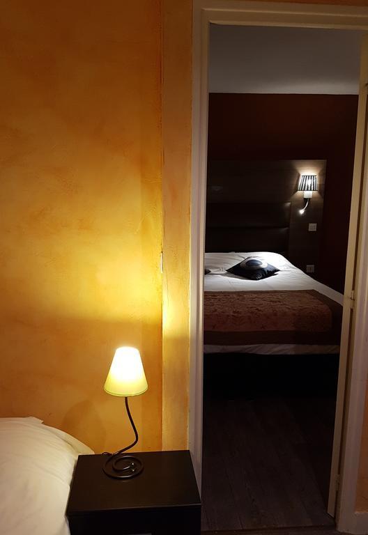 Logis Deshors-Foujanet Hotel Chamboulive Luaran gambar