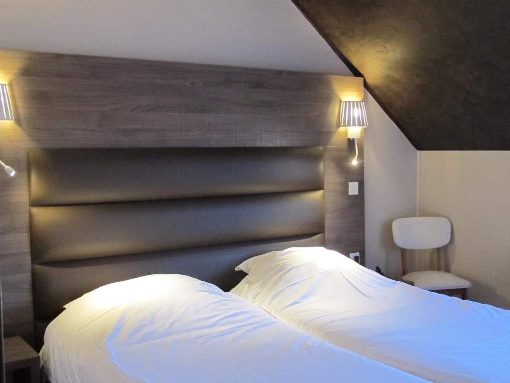 Logis Deshors-Foujanet Hotel Chamboulive Luaran gambar