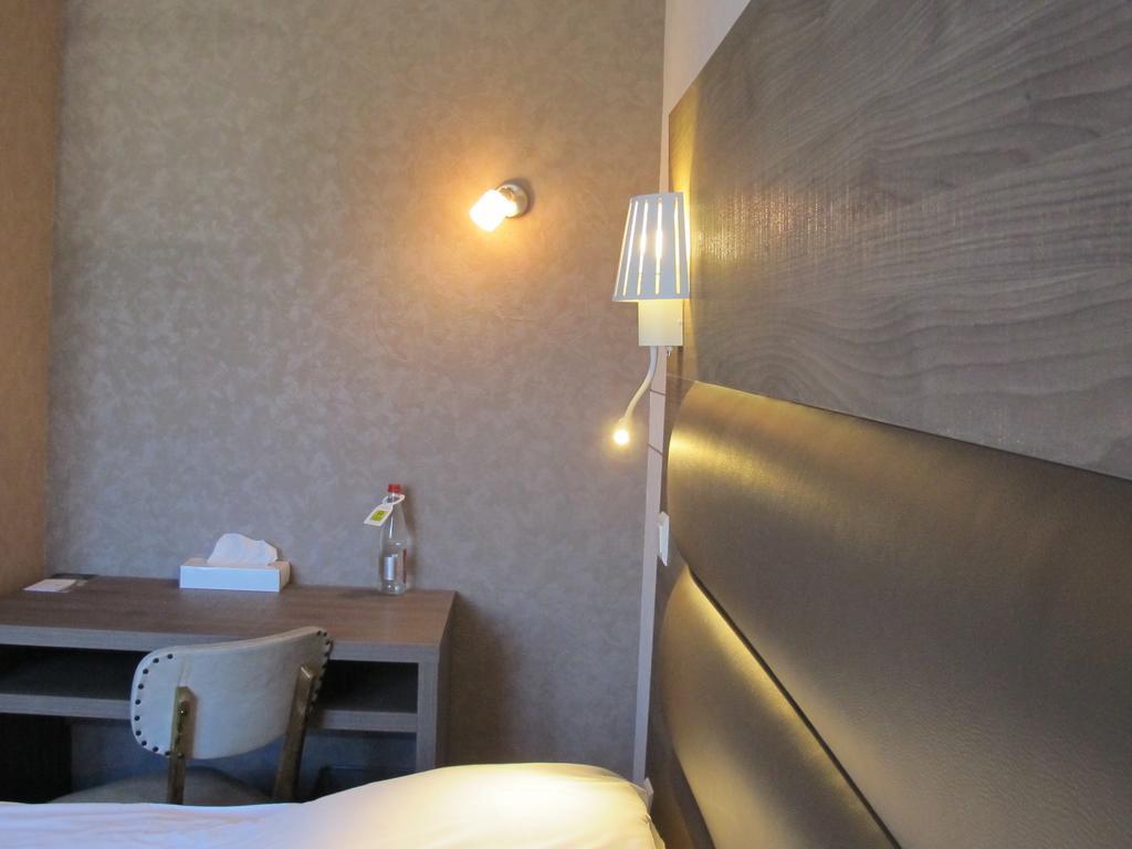 Logis Deshors-Foujanet Hotel Chamboulive Luaran gambar
