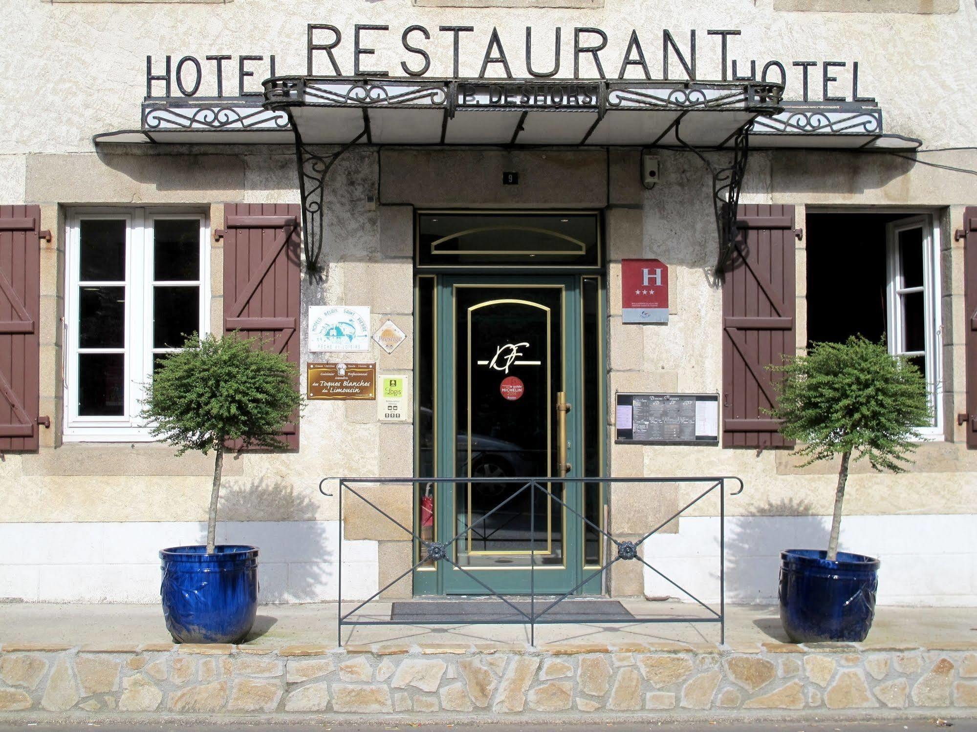 Logis Deshors-Foujanet Hotel Chamboulive Luaran gambar