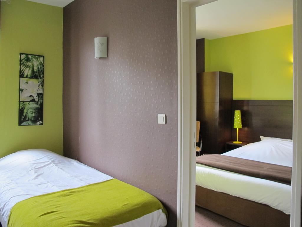 Logis Deshors-Foujanet Hotel Chamboulive Bilik gambar